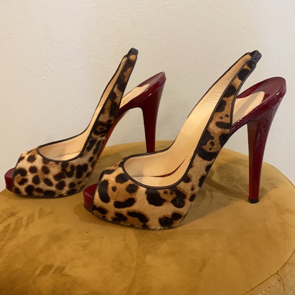 Christian Louboutin Cheetah Print Heels | Size 37 1/2 - Picture 2 of 4